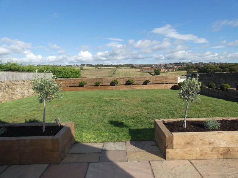 Rear View- click for photo gallery